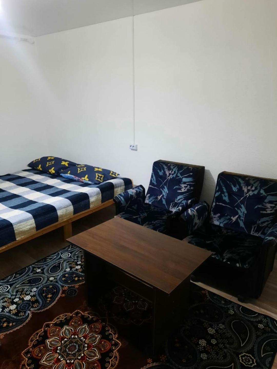 Hotel Атлант Bishkek Esterno foto