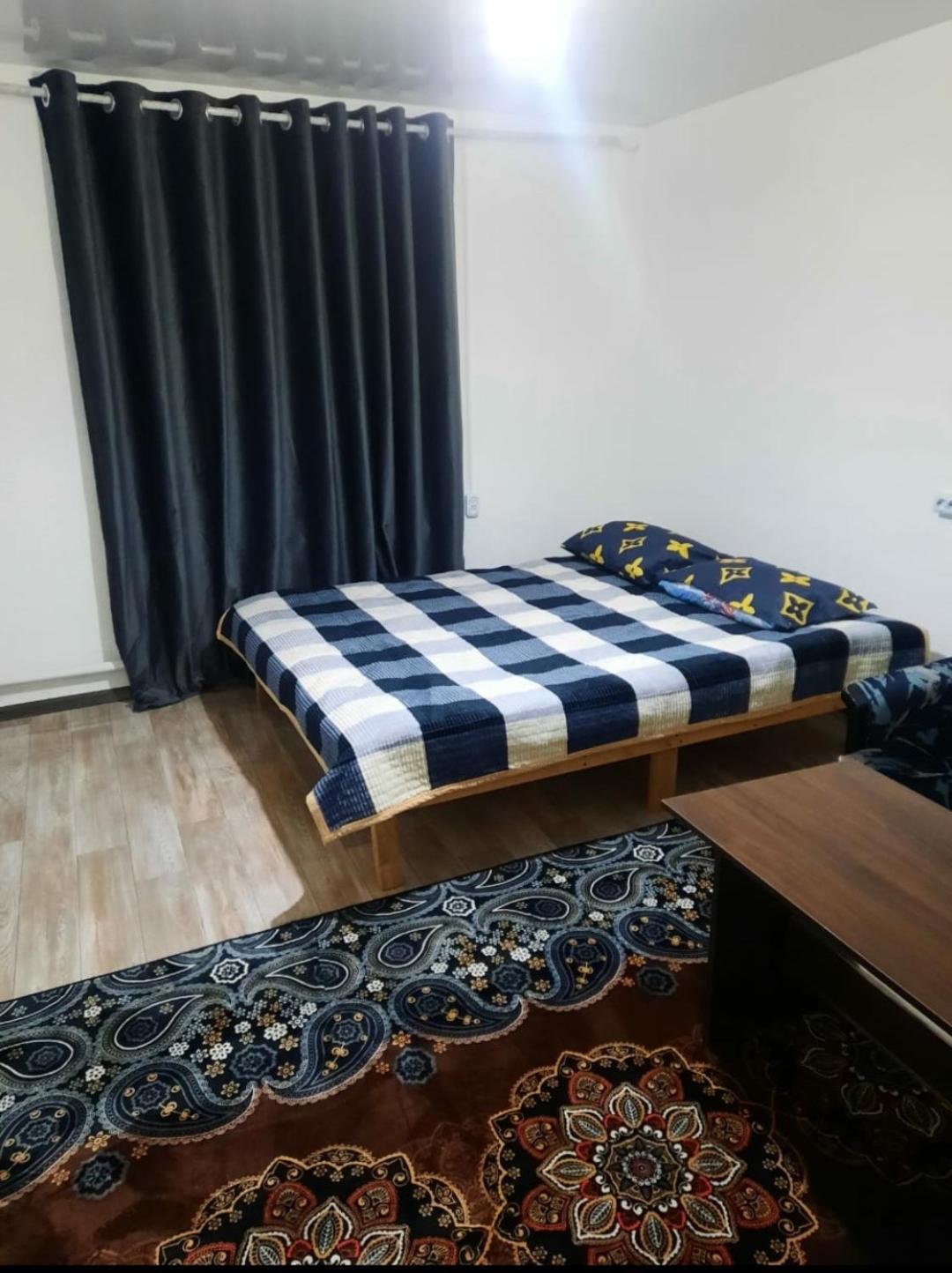 Hotel Атлант Bishkek Esterno foto